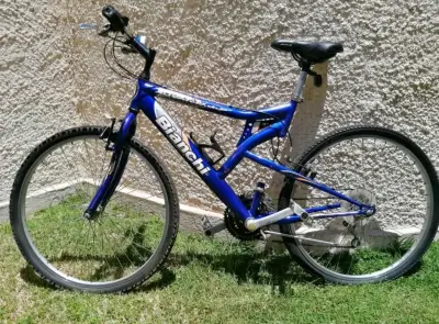 Bicicleta Bianchi azul para montaña - miniatura 1