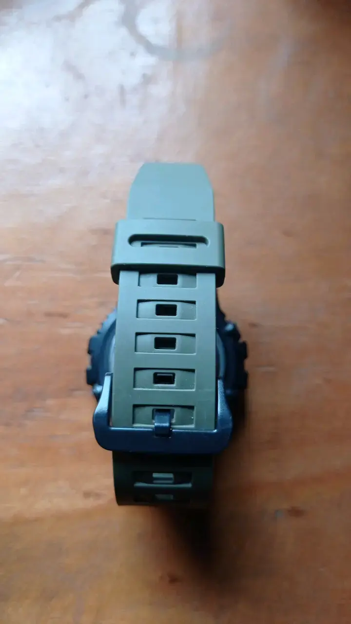 Reloj Casio resistente al agua con batería de 10 años - 3