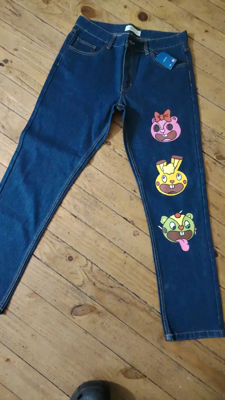 Jeans de mezclilla con estampado divertido