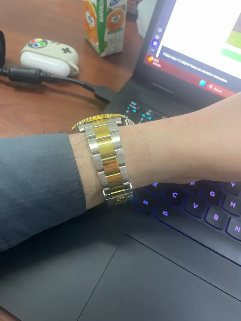 Reloj de pulsera bicolor elegante - 3