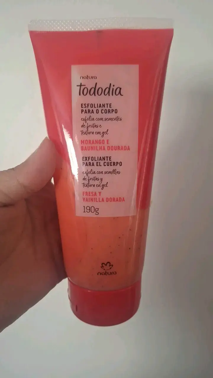 Exfoliante corporal Natura Tododia fresa y vainilla - 2