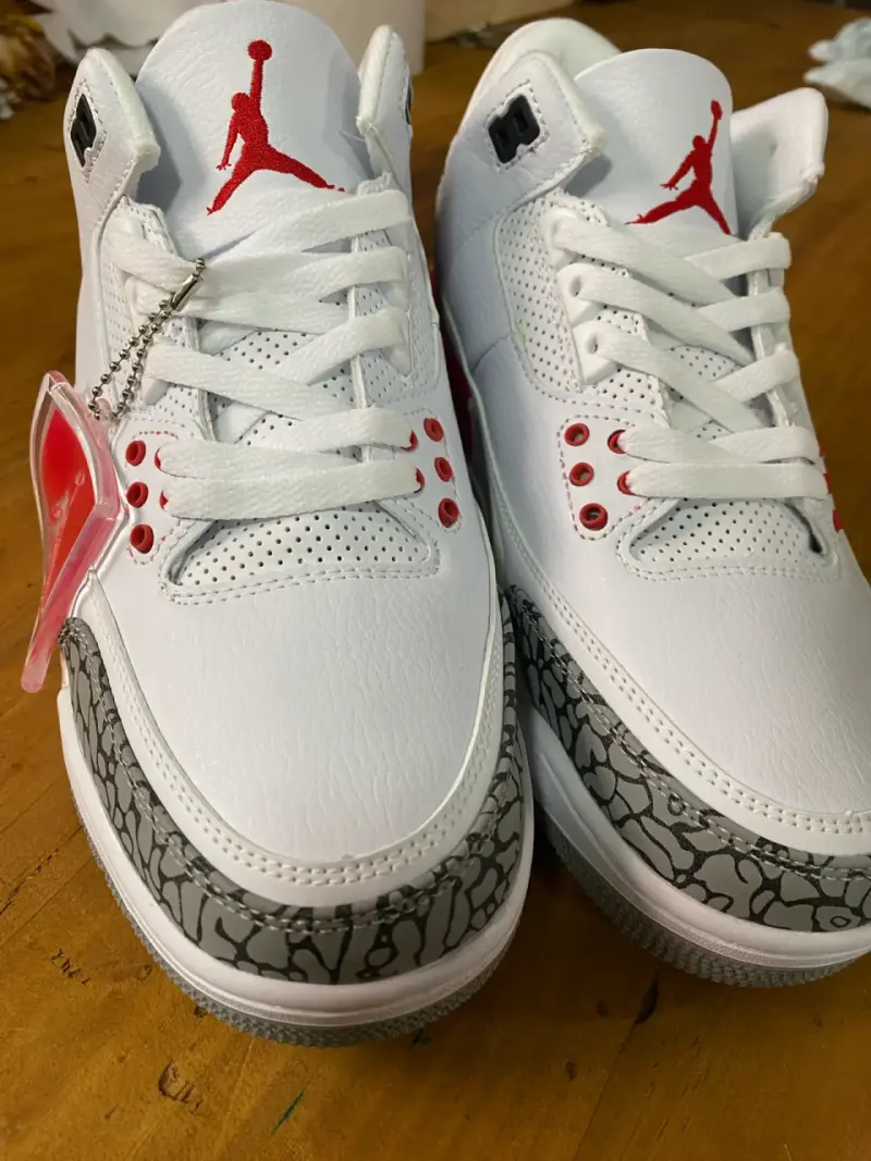 Zapatillas deportivas Air Jordan blancas y rojas - 2