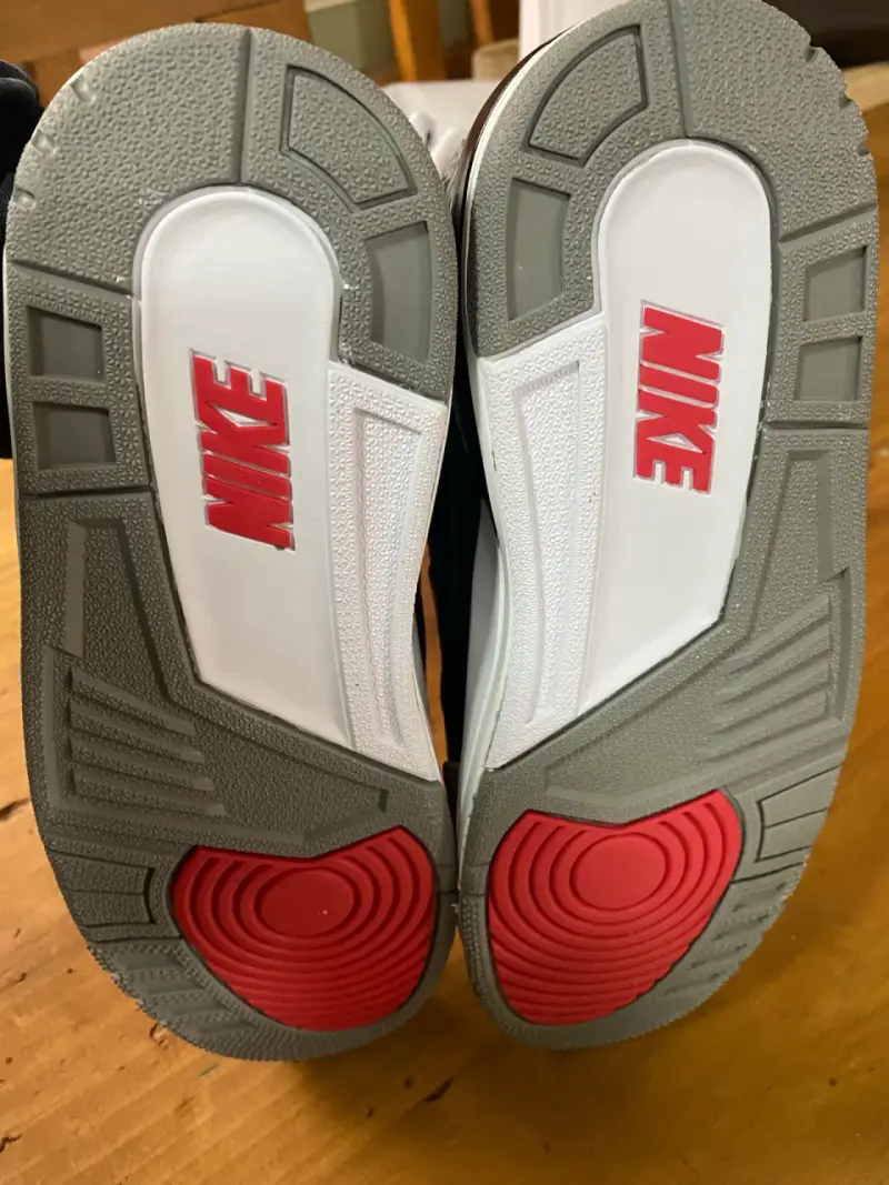 Jordan Air Jordan 3 Retro OG Black Cement - 4