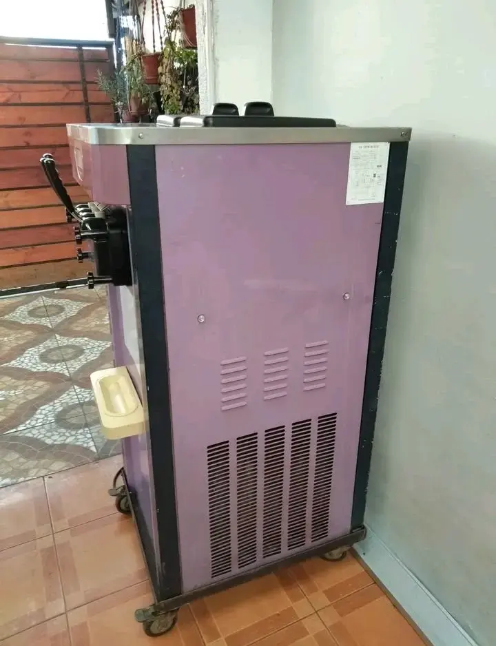 Máquina de helados soft AREVAL - 4