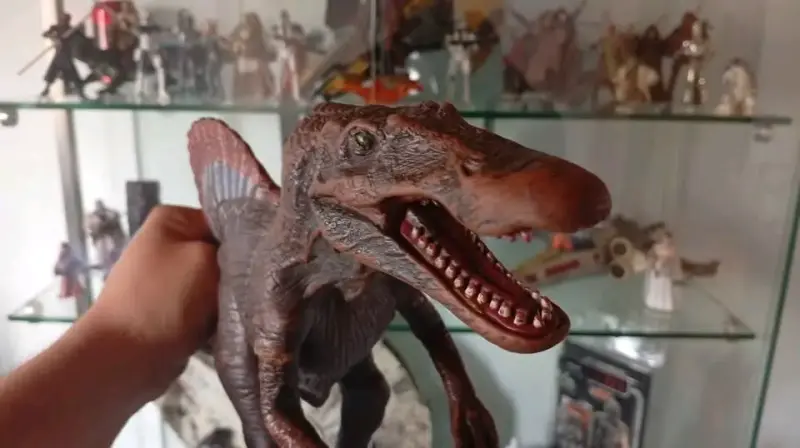 Spinosaurus Goma Jurassic Park 3 con detalles - 5