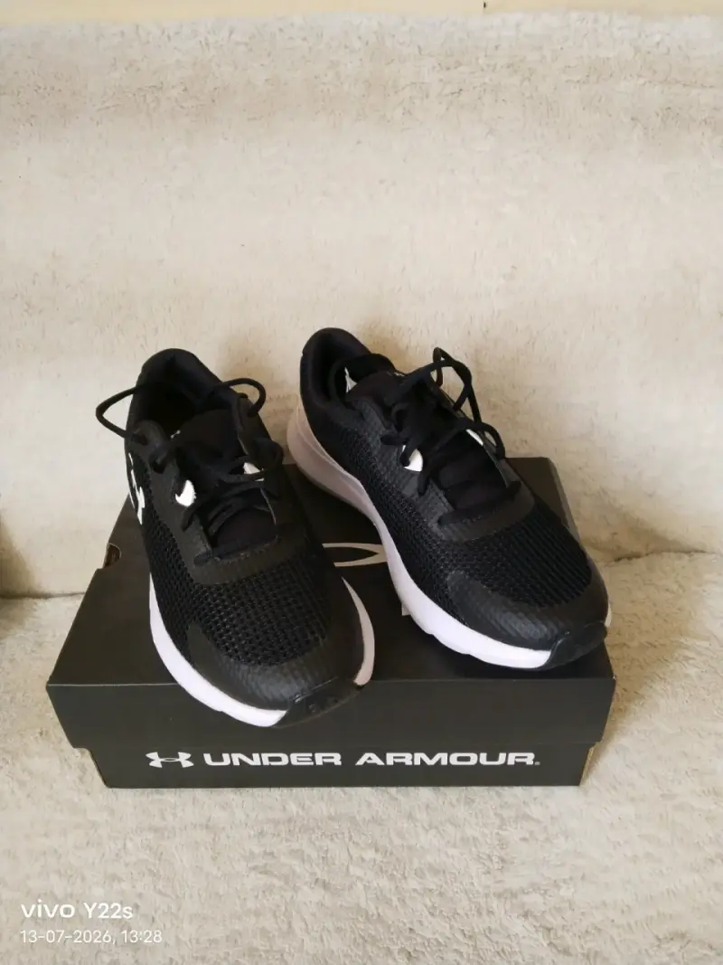 Zapatillas deportivas Under Armour negras - 1