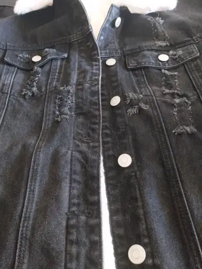 Chaqueta de mezclilla negra con chiporro. Unisex - miniatura 2