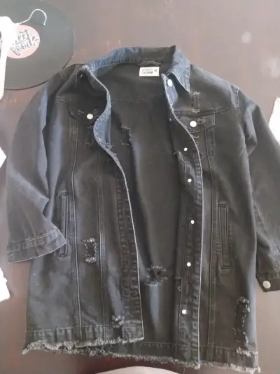 Chaqueta de mezclilla negra con chiporro. Unisex - miniatura 5