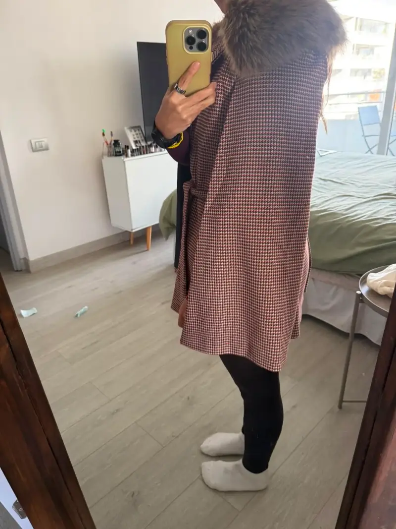 Abrigo Forever 21 con capucha de piel sintética - 4