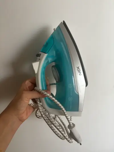 Plancha a vapor NEX azul con cable largo - miniatura 4