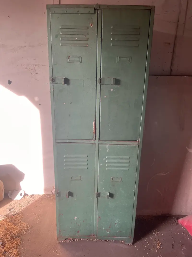 Locker metálico de 4 puertas verde - 2