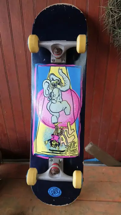 Tabla de skate usada en buen estado - miniatura 3