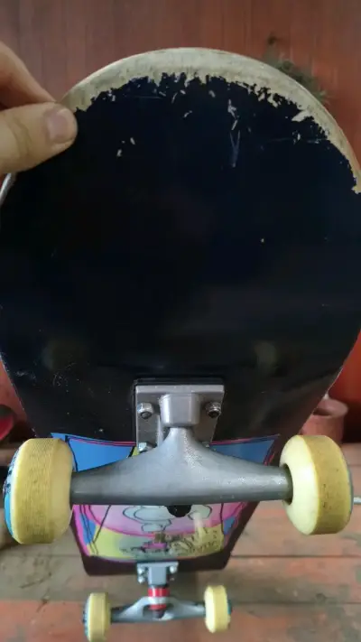 Tabla de skate usada en buen estado - miniatura 6