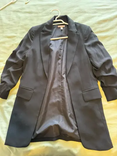 Blazer H&M negro elegante para mujer - miniatura 1