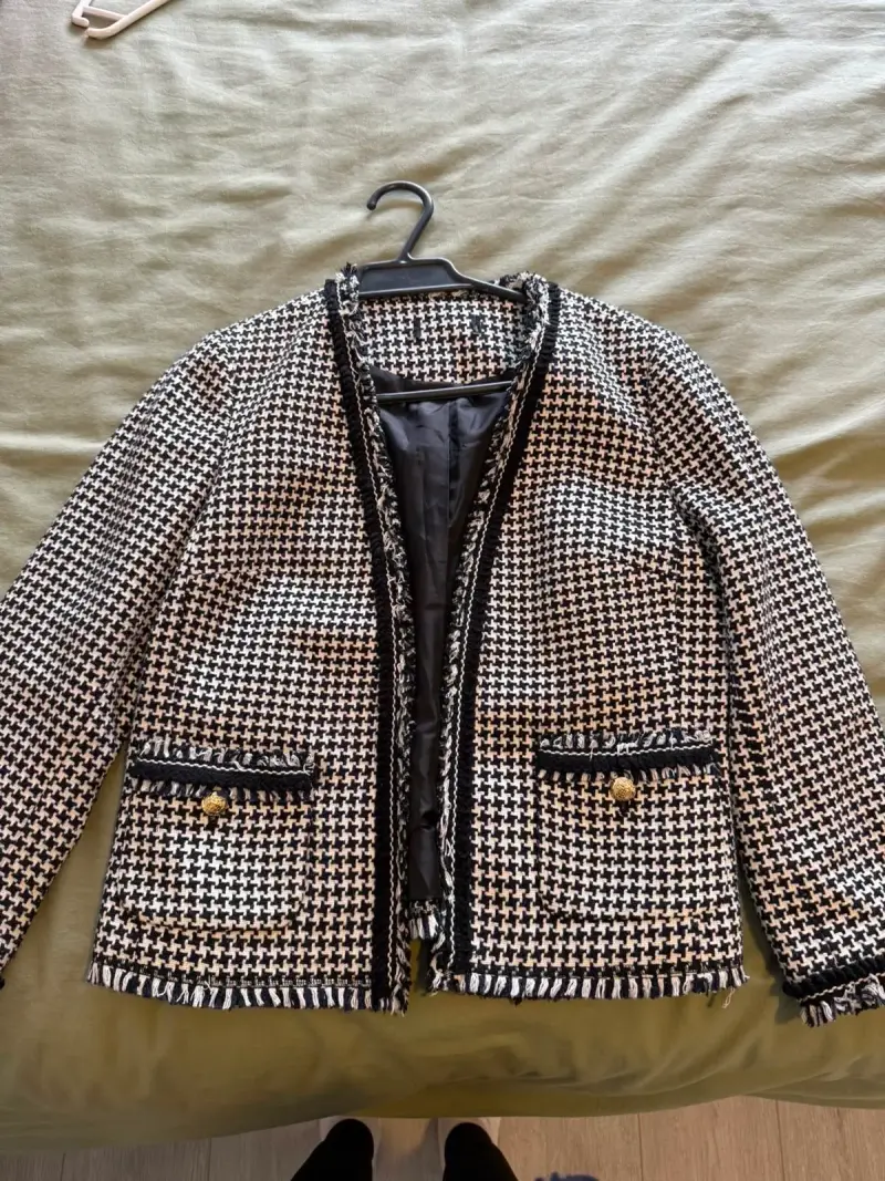 Blazer de mujer tweed blanco y negro elegante