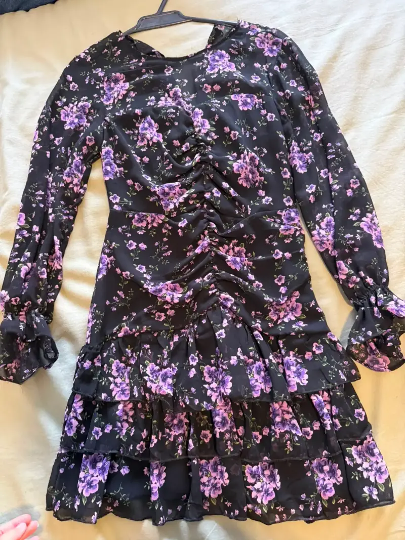 Vestido ZARA floral negro con mangas largas - 2