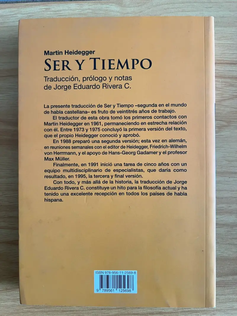 Libro 'Ser y Tiempo' de Martin Heidegger - 2