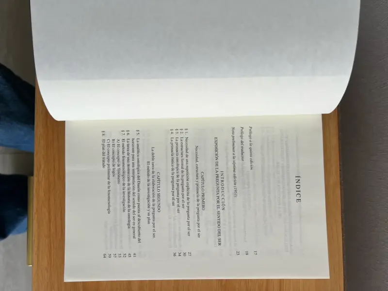 Libro 'Ser y Tiempo' de Martin Heidegger - 3
