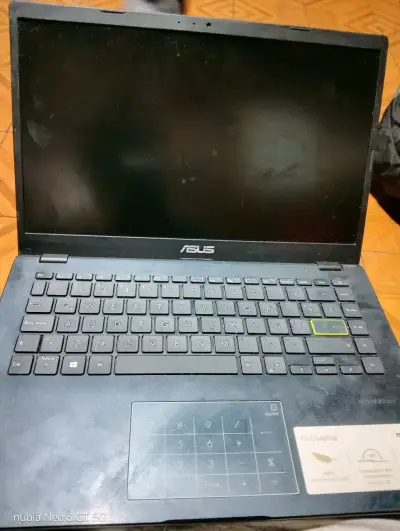 Laptop ASUS VivoBook Intel Celeron 4GB RAM - miniatura 3