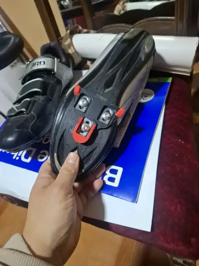 Zapatillas de ciclismo Giro con calas - miniatura 1