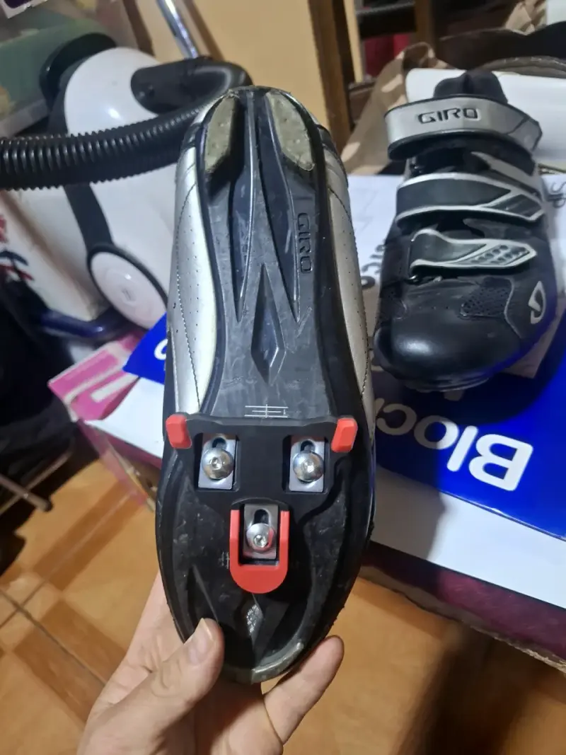 Zapatillas de ciclismo Giro con calas - 4