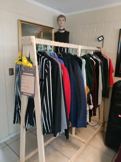Lote de abrigos y chaquetas de invierno - miniatura 2