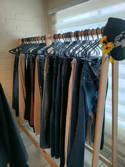 Lote de abrigos y chaquetas de invierno - miniatura 3