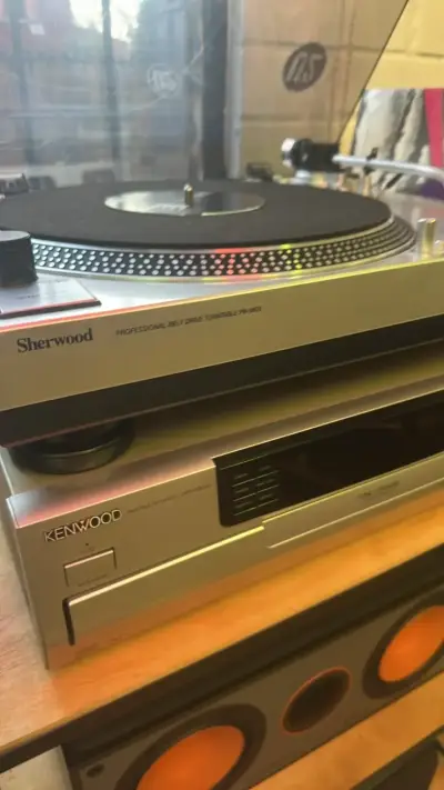 Tornamesa Sherwood con reproductor Kenwood - miniatura 6