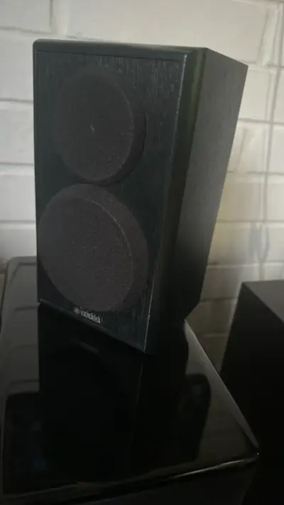 Parlante Yamaha de alta calidad - miniatura 5