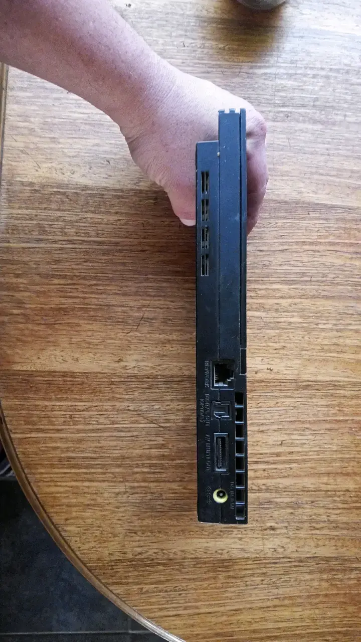 Consola PlayStation 2 Slim negra usada - 4
