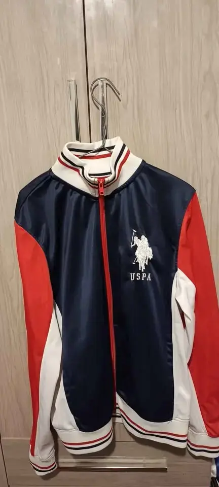 Chaqueta deportiva U.S. Polo Assn. azul y roja (M) - 1