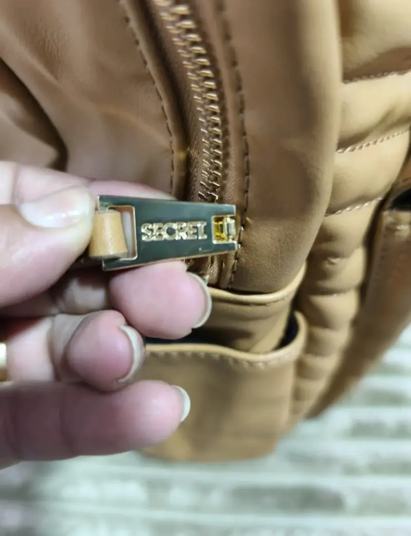 Mochila Secret beige acolchada - 3