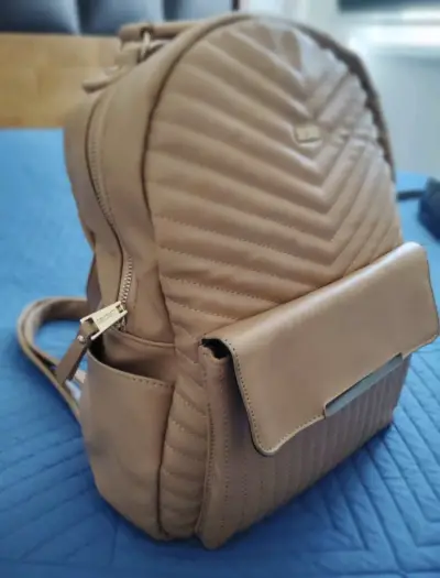 Mochila Secret beige acolchada - miniatura 4