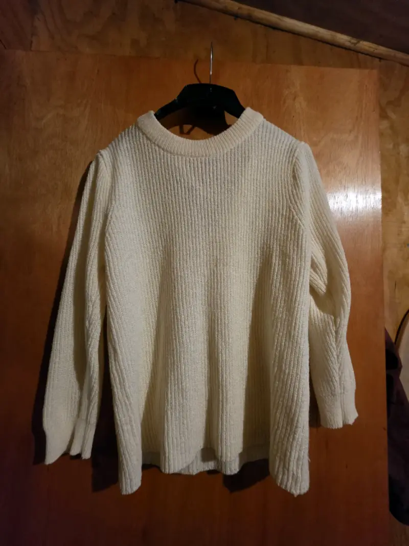 Suéter de punto beige para mujer - 1