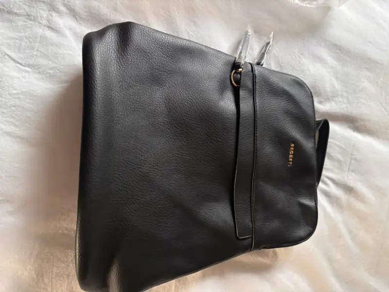 Mochila negra para laptop 15 pulgadas - 2