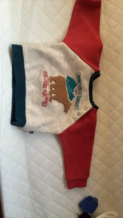 Polerón infantil con diseño de oso - miniatura 1