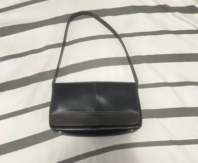 Cartera de cuero negra elegante - miniatura 1
