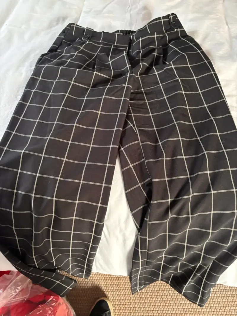 Pantalones a cuadros negros para mujer - 1