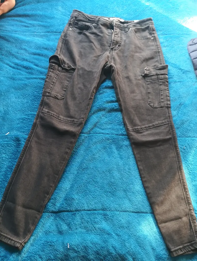 Lote de jeans para mujer en azul y negro - 2