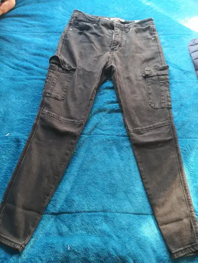 Lote de jeans para mujer en azul y negro - miniatura 2