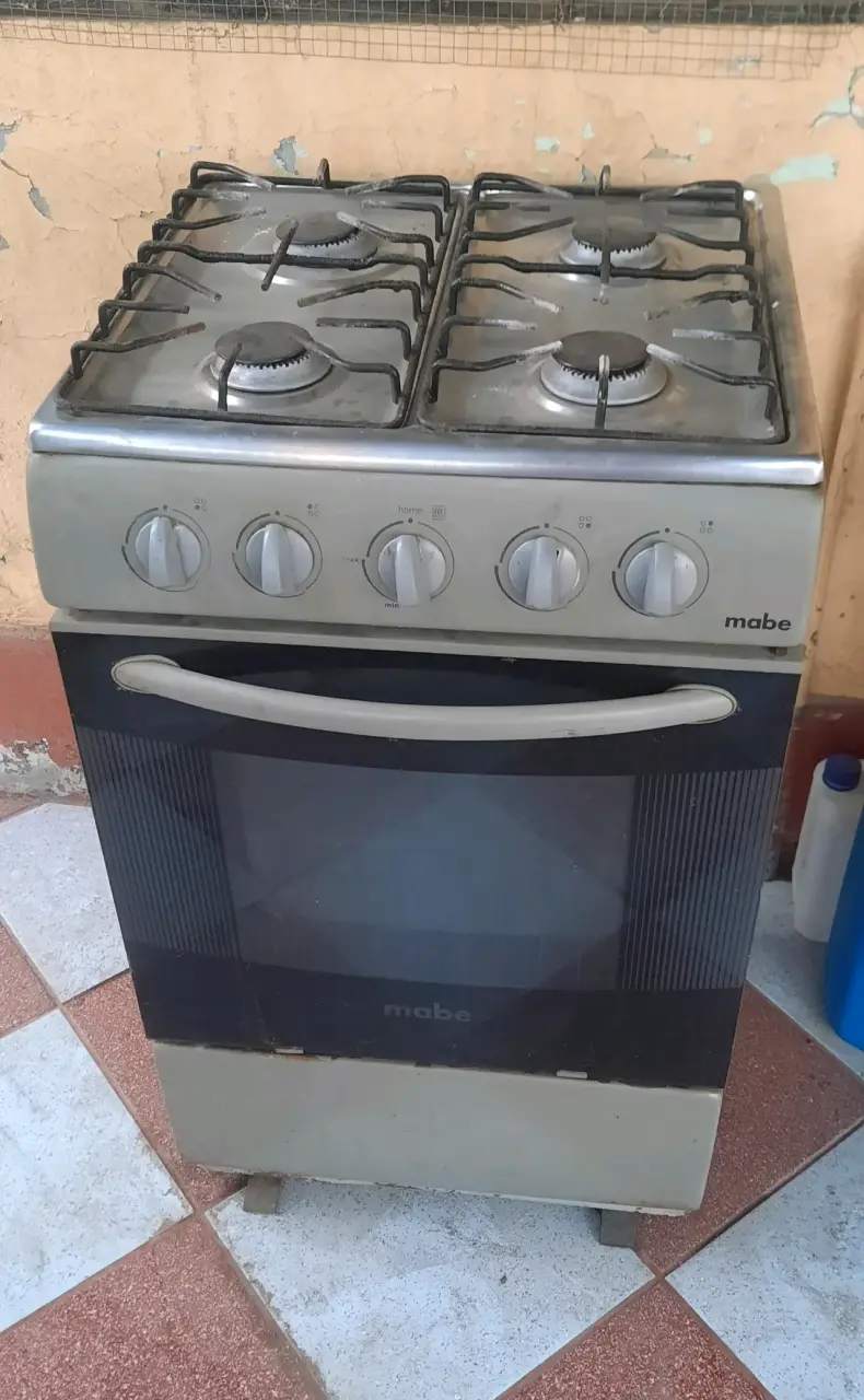 Cocina a gas Mabe de 4 quemadores - 1