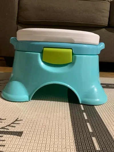 Bacinica infantil calipso con tapa - miniatura 1