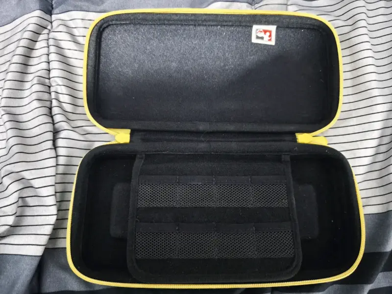 Nintendo Switch V2 - 3