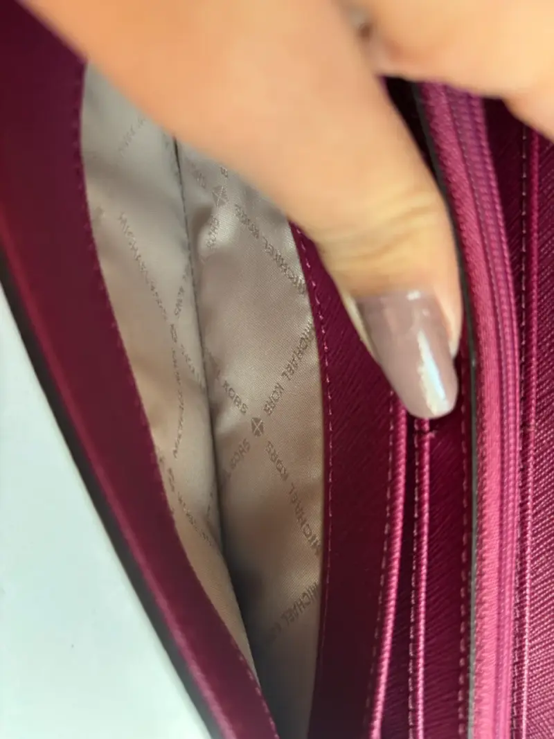 Cartera Michael Kors fucsia elegante - 5