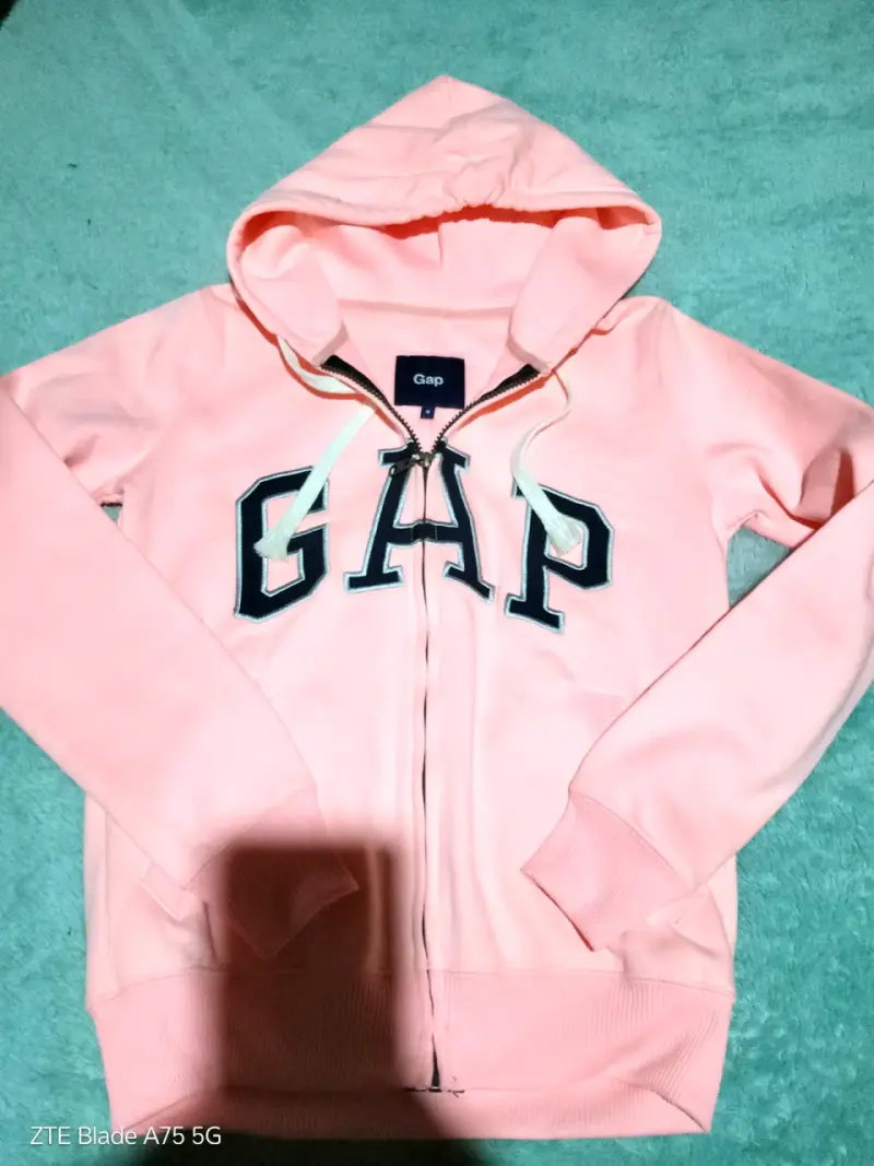 Polerón con capucha GAP rosado
