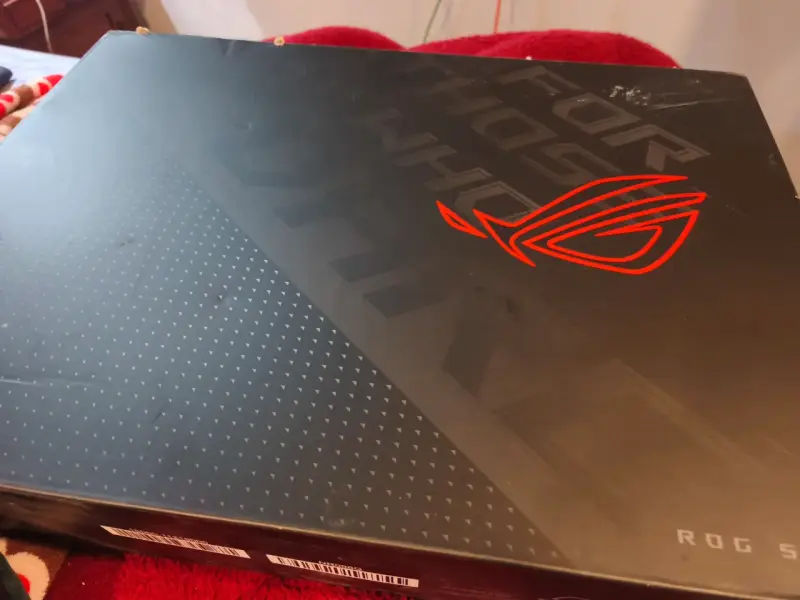 Laptop gaming con teclado retroiluminado - 3