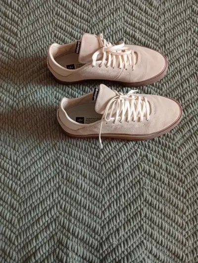 Zapatillas Adidas beige de tela - miniatura 1