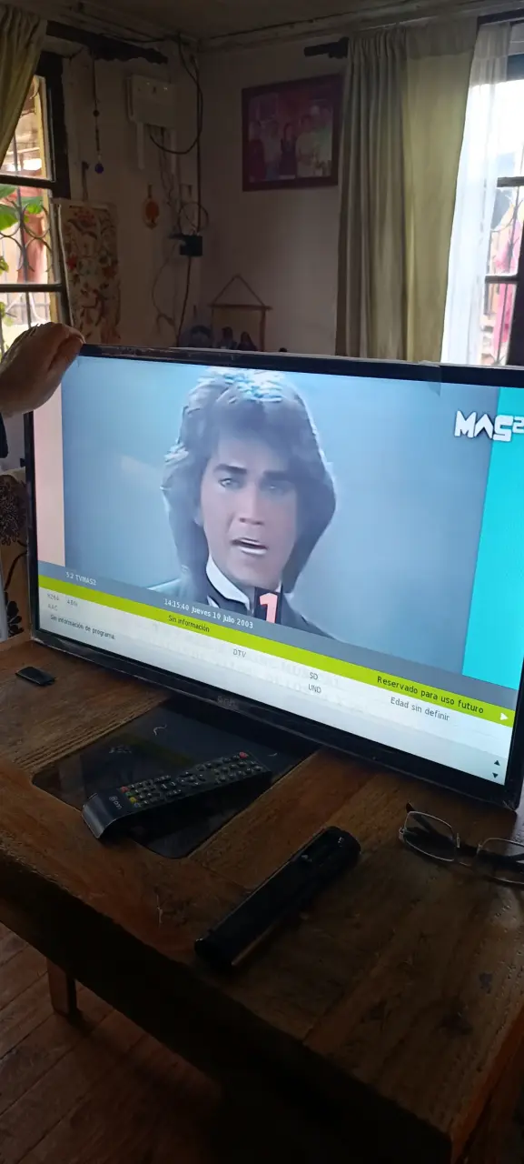 Televisor LED onn 32 con control remoto (no Smart) - 3