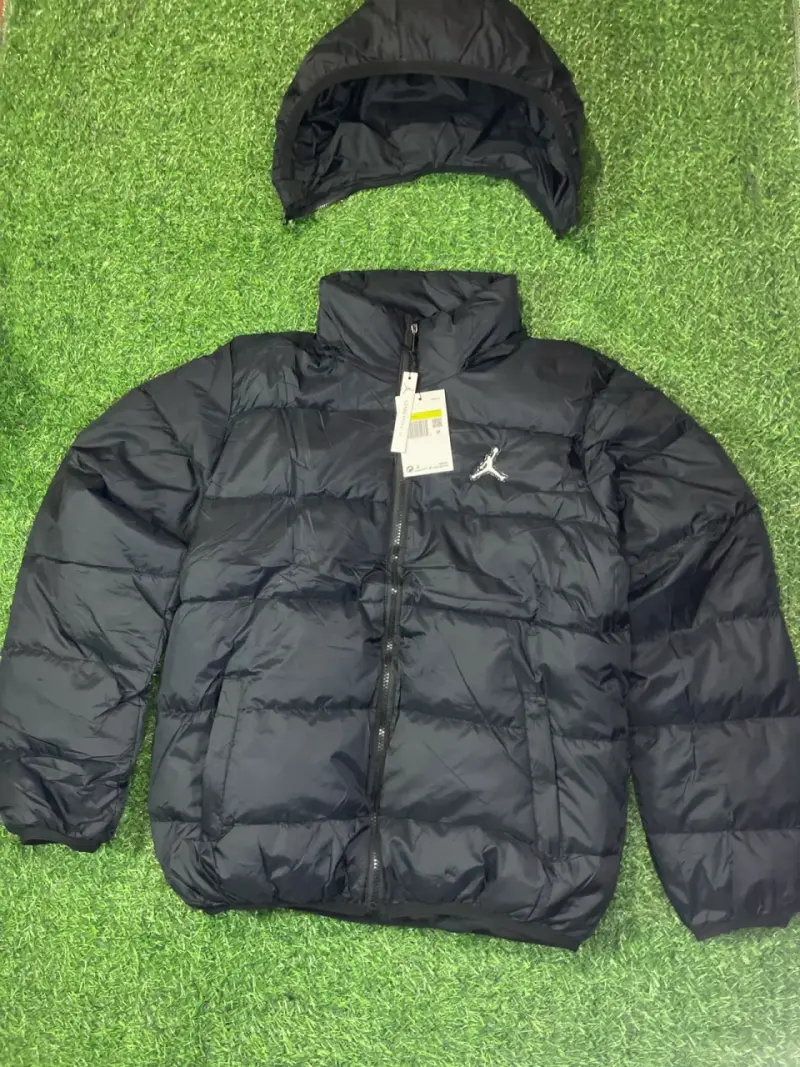 Chaqueta acolchada negra con capucha Jordan - 2