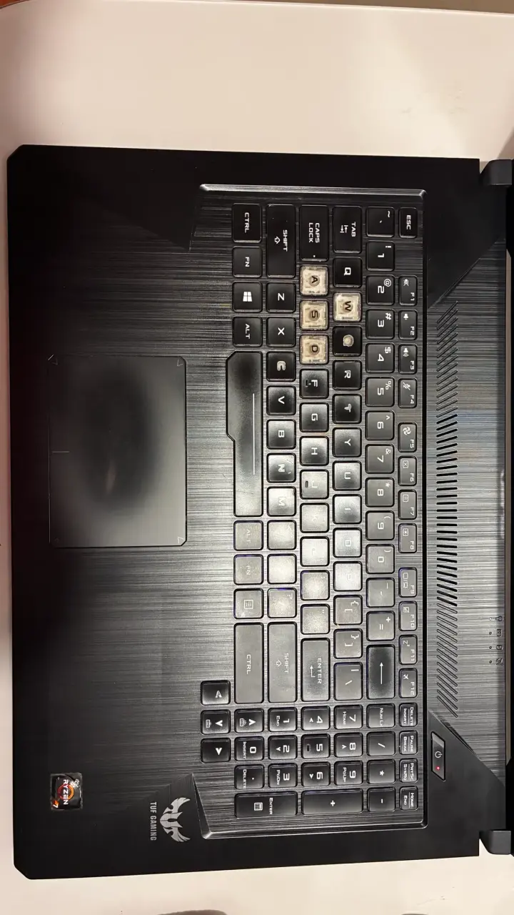 Laptop ASUS negra en buen estado - 2